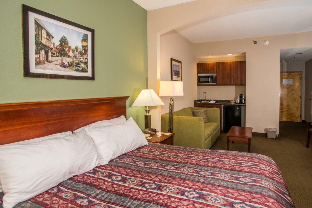 Round Hill Inn Orange Quarto foto