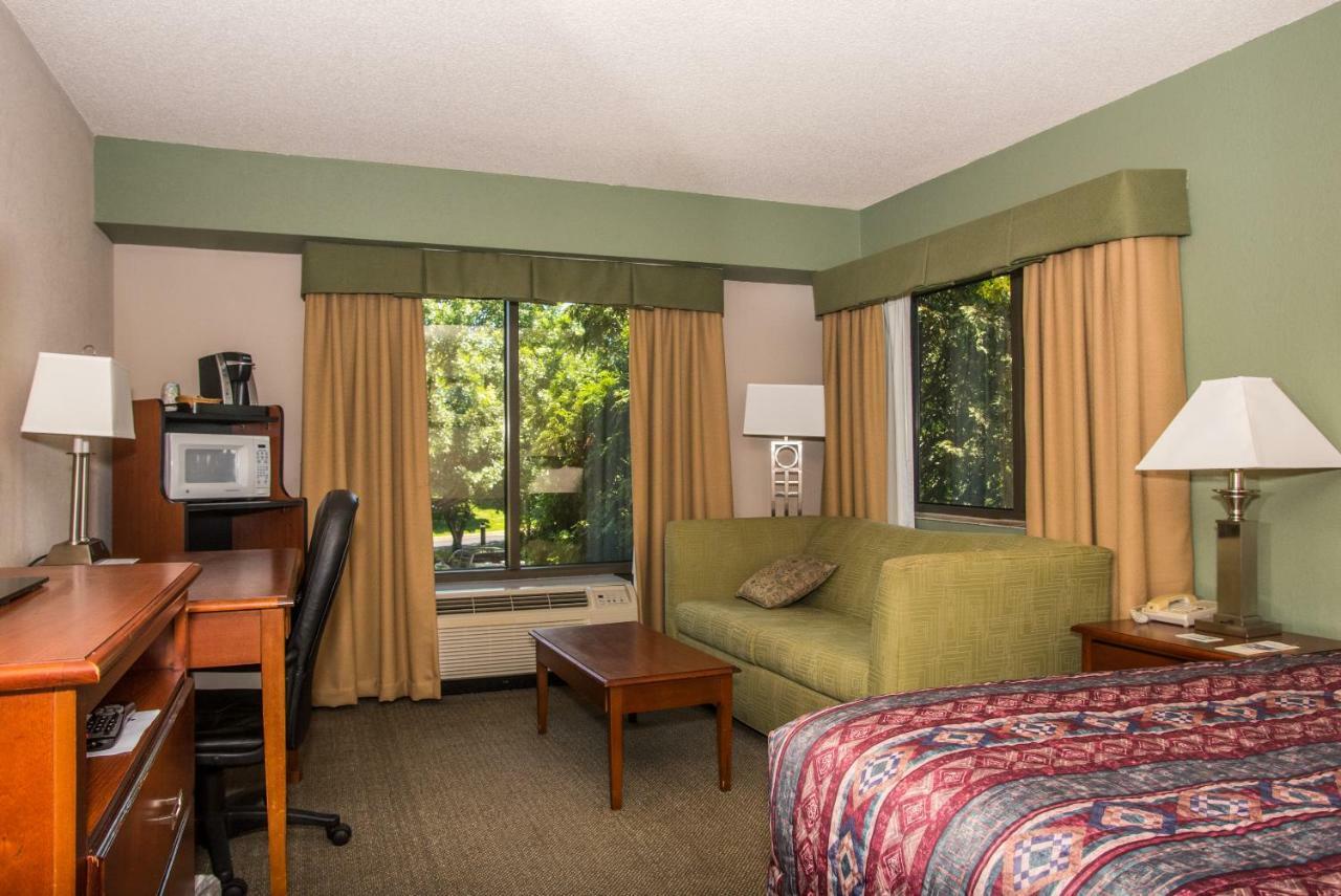 Round Hill Inn Orange Quarto foto